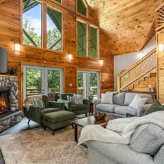 Private Luxury Cabin | Hot Tub | Sauna | Sleeps 13