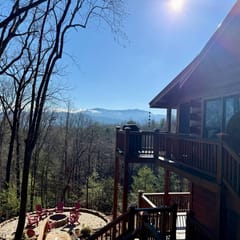 Views / Hot Tub / Firepit/Near Blue Ridge