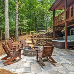 River Resort | Hot Tub + Game Room + Fenced Yard