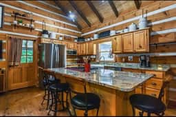 Near Toccoa River • Hot Tub • Fire Pit • Gameroom - Holiday Home - Image 4