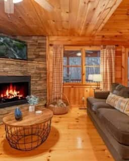 Near Toccoa River| Game room |Fire pit | Hot Tub - Image 2