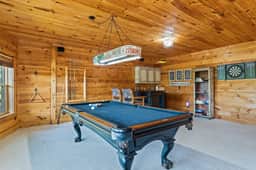 Luxury Log Cabin | Epic Views, Hot Tub, Sleeps 12 - Image 5