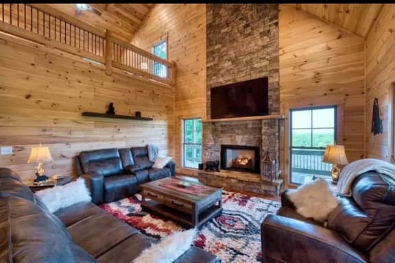 Epic Views • Hot Tub • Game Room • Sleeps 12 - Holiday Home - Image 5