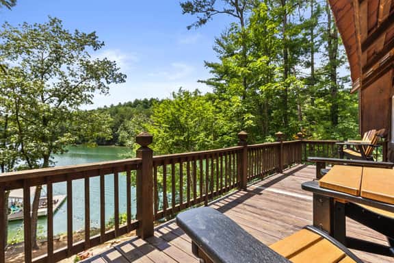 Cabin on the Lake! Private Dock-Hot Tub-Pets - Image 4