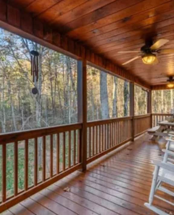 Near Toccoa River| Game room |Fire pit | Hot Tub - Image 4
