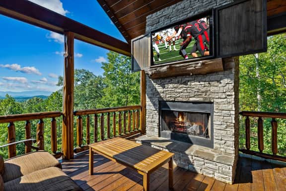 Luxury Log Cabin | Epic Views, Hot Tub, Sleeps 12 - Image 4