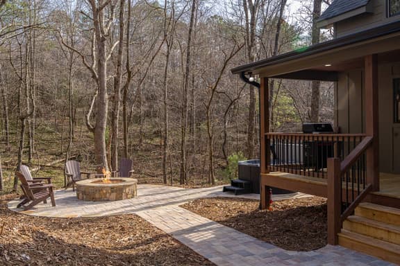 Thyme Out | Hot Tub | 7 Minutes to Blue Ridge - Image 1