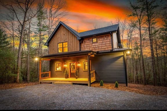 New Rustic Luxury Cabin | Minutes to Blue Ridge - Image 1